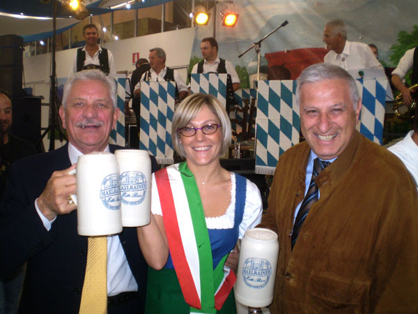 La borgomastra Silvia inaugura la “sua” fiera