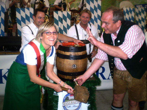 La borgomastra Silvia inaugura la “sua” fiera