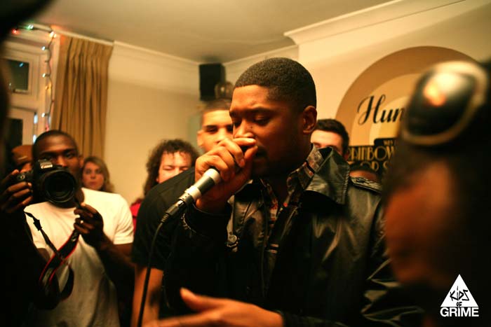 La storia del grime tra le mani