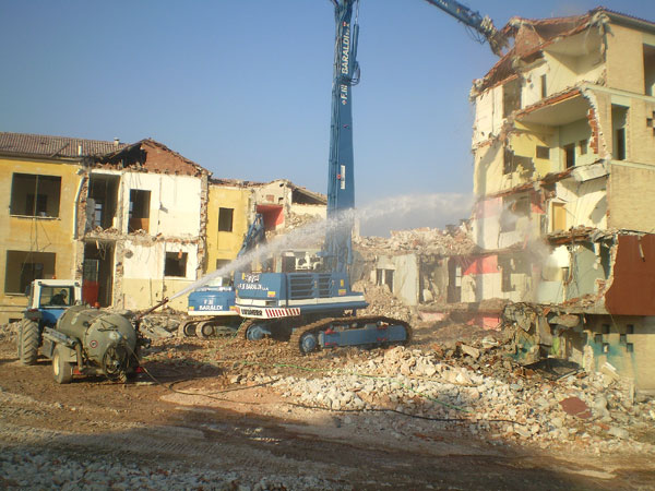 Demolizione del Vecchio Ospedale