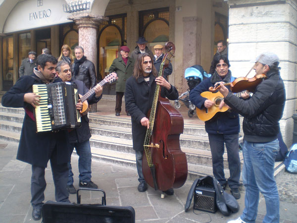 Virtuosi on the road: il gruppo Balac "conquista" Bassano 