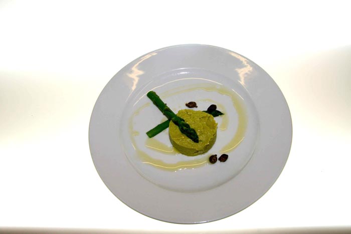 Mousse di trota e asparagi verdi