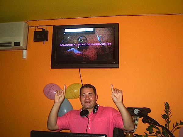 I saludos del dj