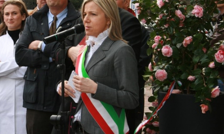 Bretella Ovest: Travettore e S.Anna contro Quartiere Prè