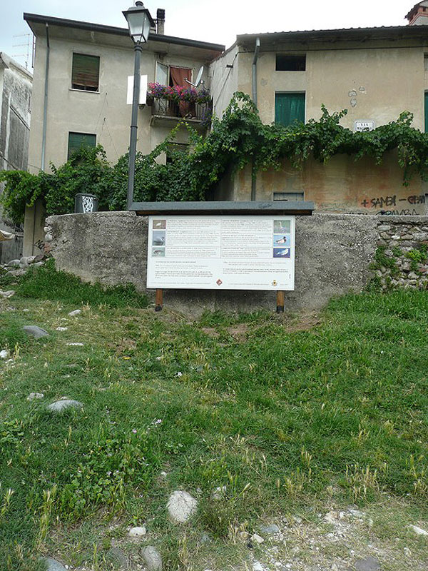 “Cambiamo il nome di via Macello”