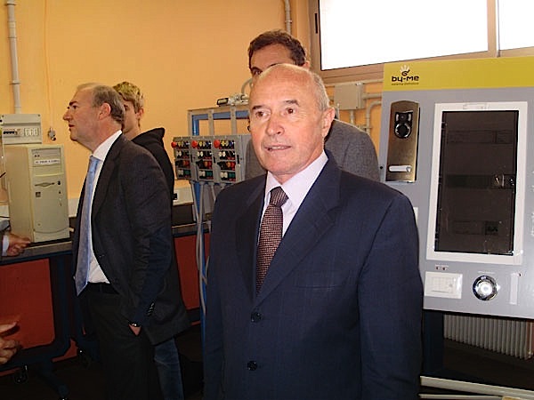 Il dirigente scolastico Antonio Parise
