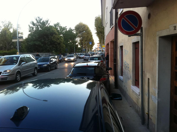 Divieto (?) di sosta