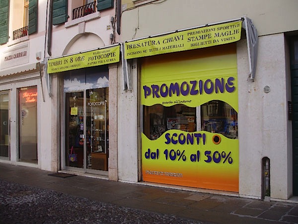 Signori, si chiude