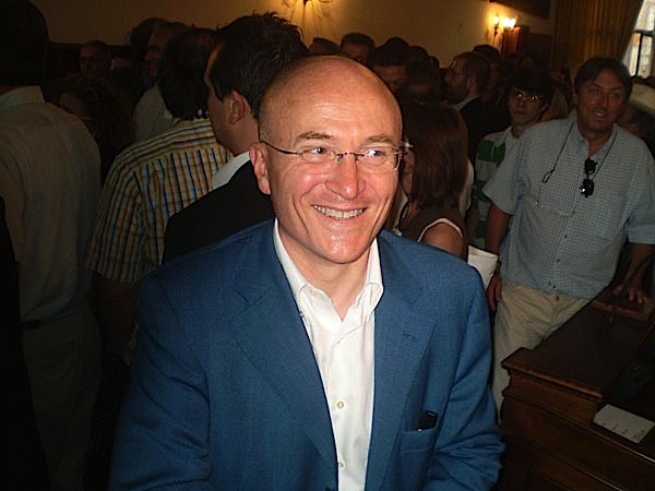 Resa dei conti all'interno di Fli