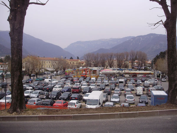 Il tabellone va alle giostre