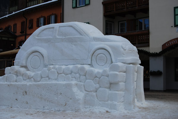 Lo scultore delle nevi
