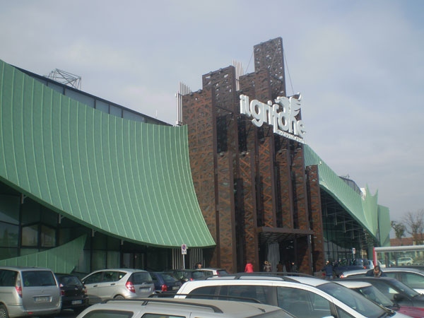 Bassano: sì allo shopping di domenica