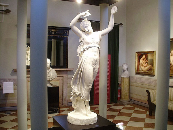 "La danzatrice con i cembali"