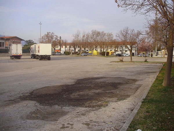 Facevano i “porci comodi”: nomadi sgomberati