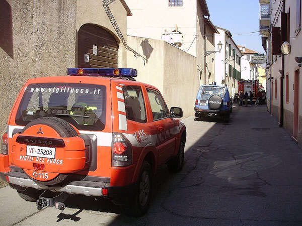 Muore schiacciato nella cabina del camion