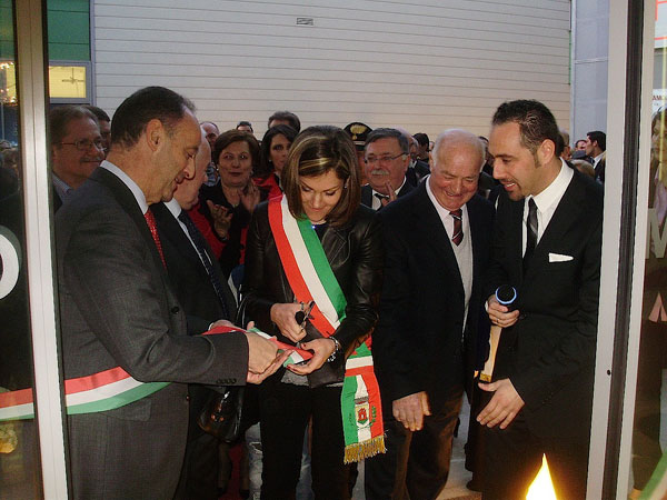 Taglio del nastro
