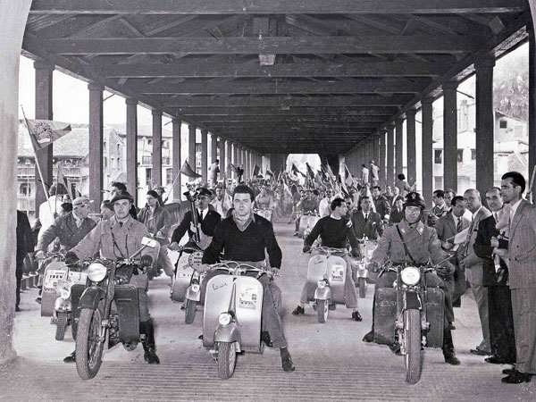 A Bassano ronzano le Vespe