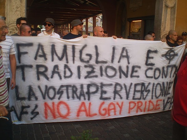 IdV Bassano: “No a croci celtiche sul Ponte degli Alpini”