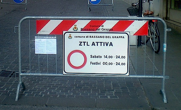 ZTL in via Angarano