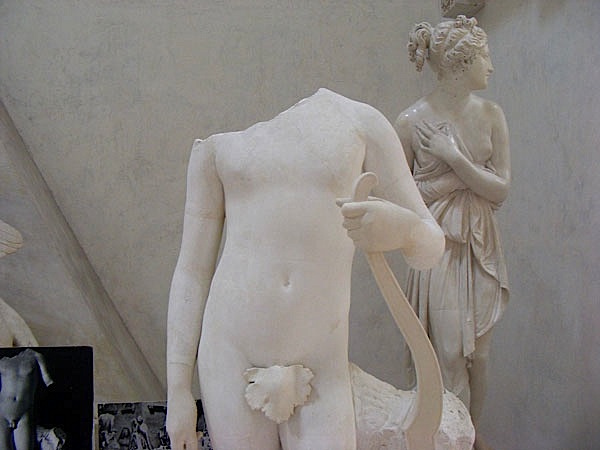 Il gesso acefalo della Gipsoteca di Possagno