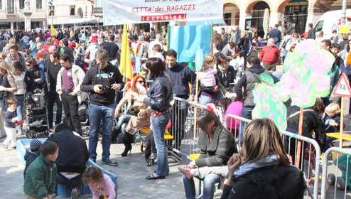 Bambini, cercate Etra nella “Città dei ragazzi”