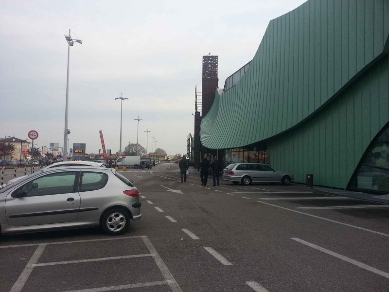 Evacuato il Grifone per falso allarme bomba