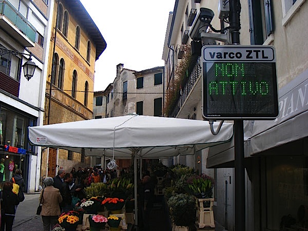 Bianco, rosso e verdone