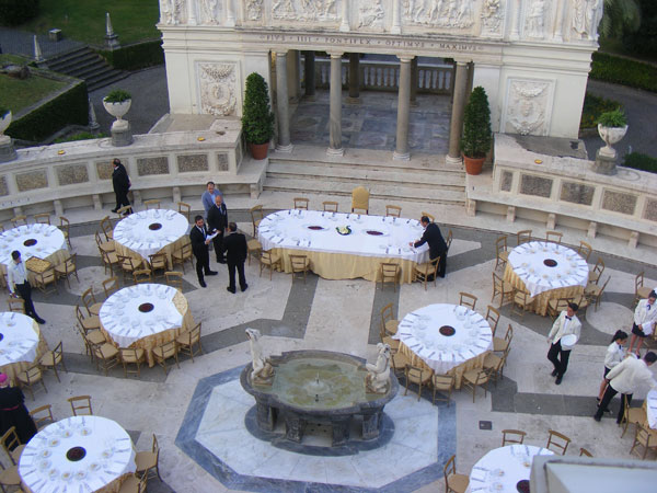 Preparazione tavoli