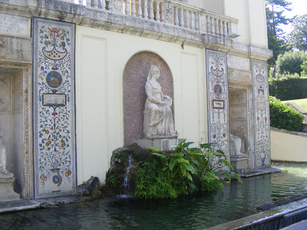 Casina Pio IV - Fontana della Peschiera