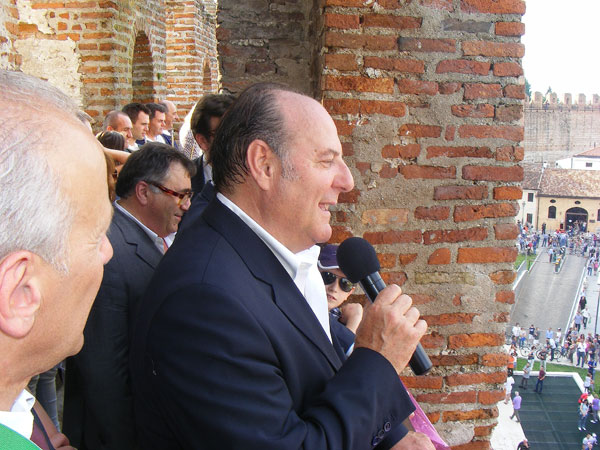 Cittadella inaugura le Mura con il nastro da Guinness dei Primati