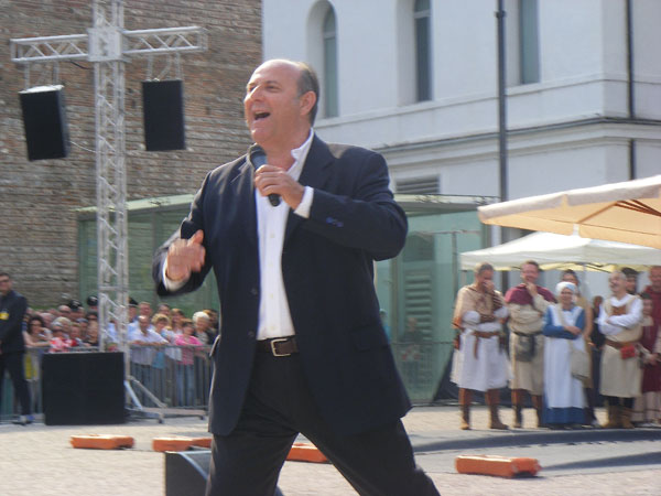Cittadella inaugura le Mura con il nastro da Guinness dei Primati