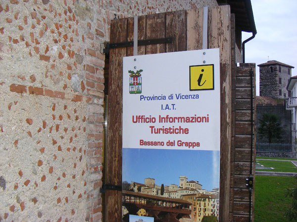 Turismo, licenziate le operatrici dell'Ufficio Iat