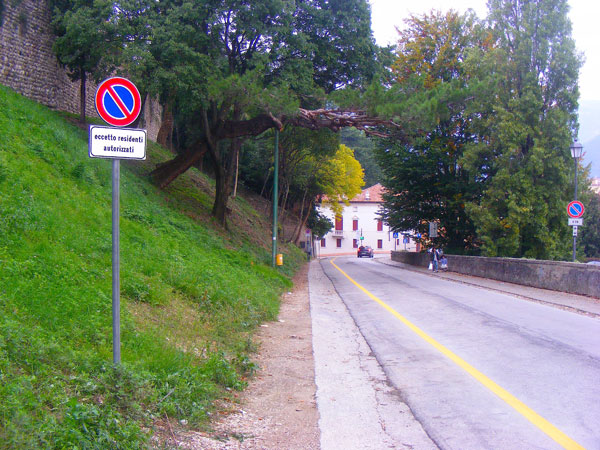 La sottile linea gialla