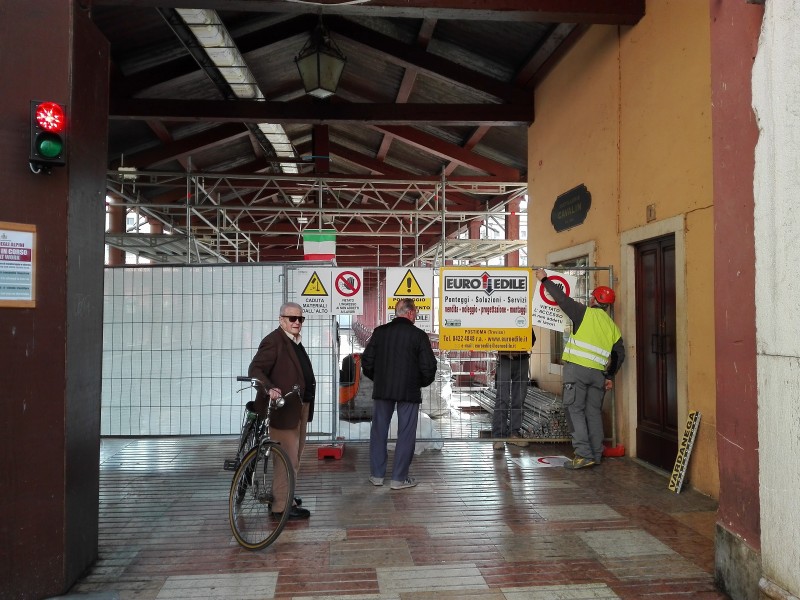 Lo struzzo e la giraffa