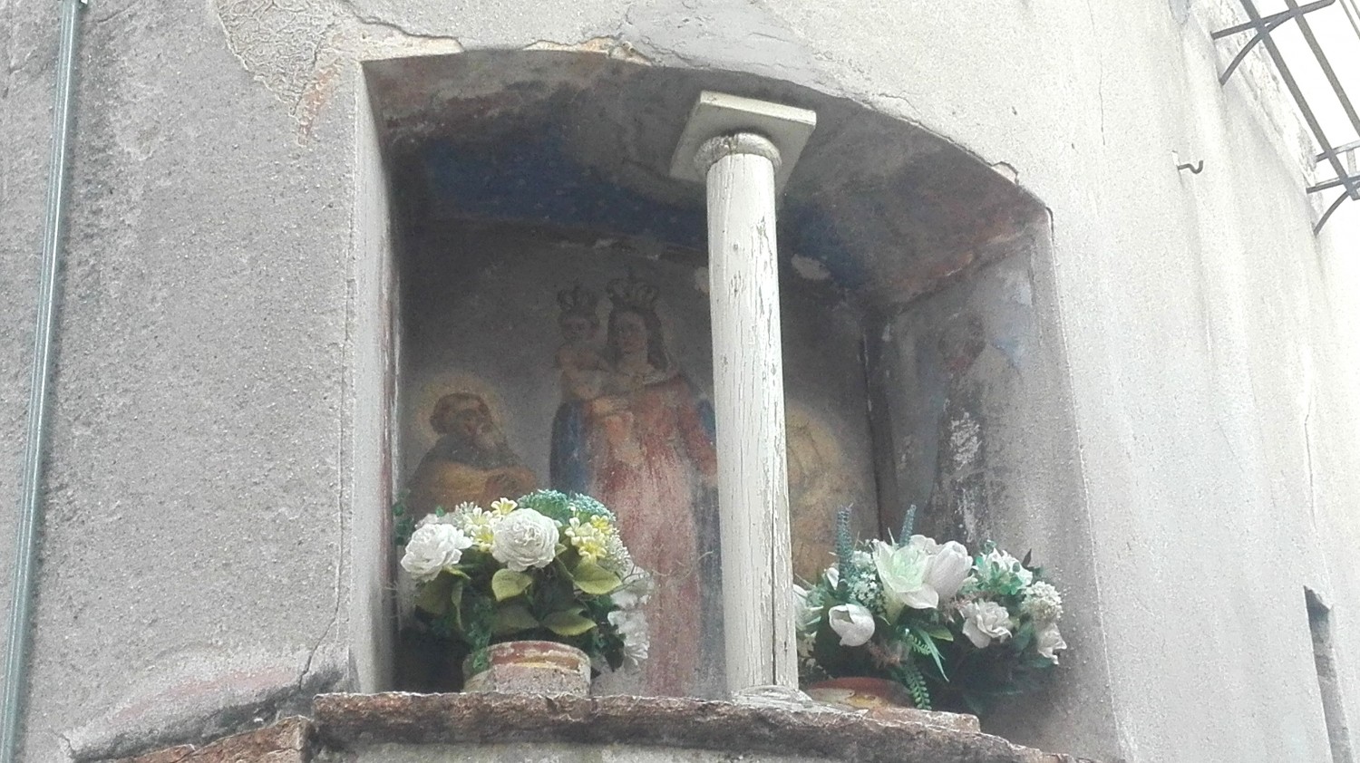 Via Menarola (foto Alessandro Tich)