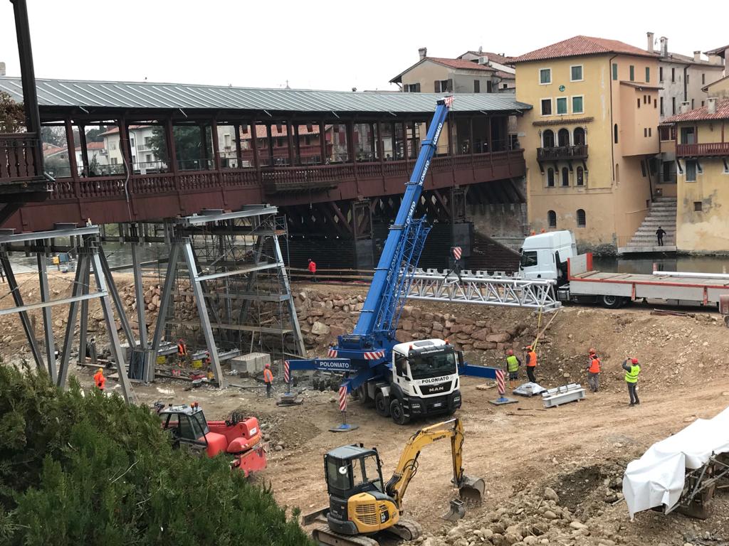 Lo struzzo e la giraffa