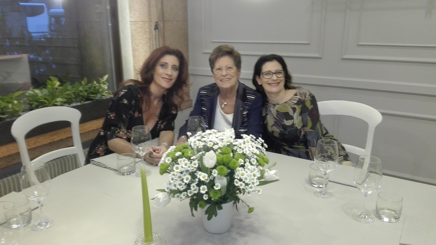 Alberta e Caterina Bonotto con la mamma Giannina (foto Alessandro Tich)