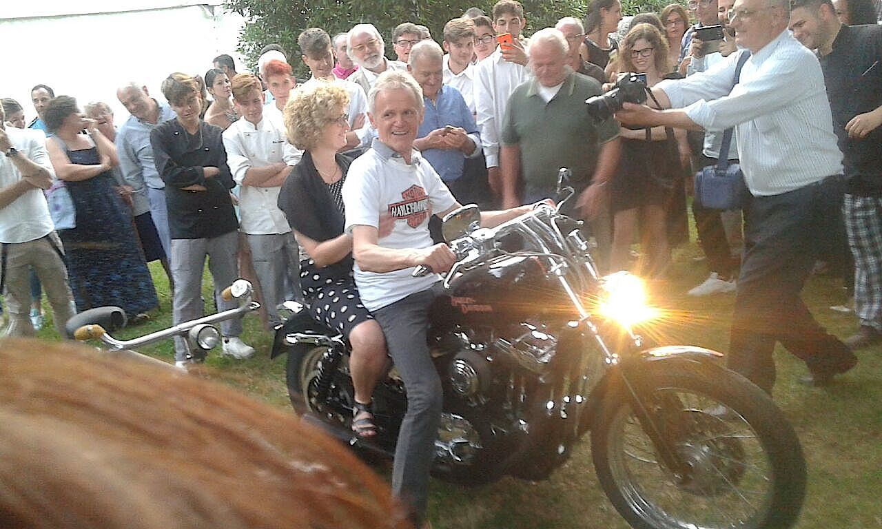 Segio Dussin con la moglie Manuela sulla Harley Davidson