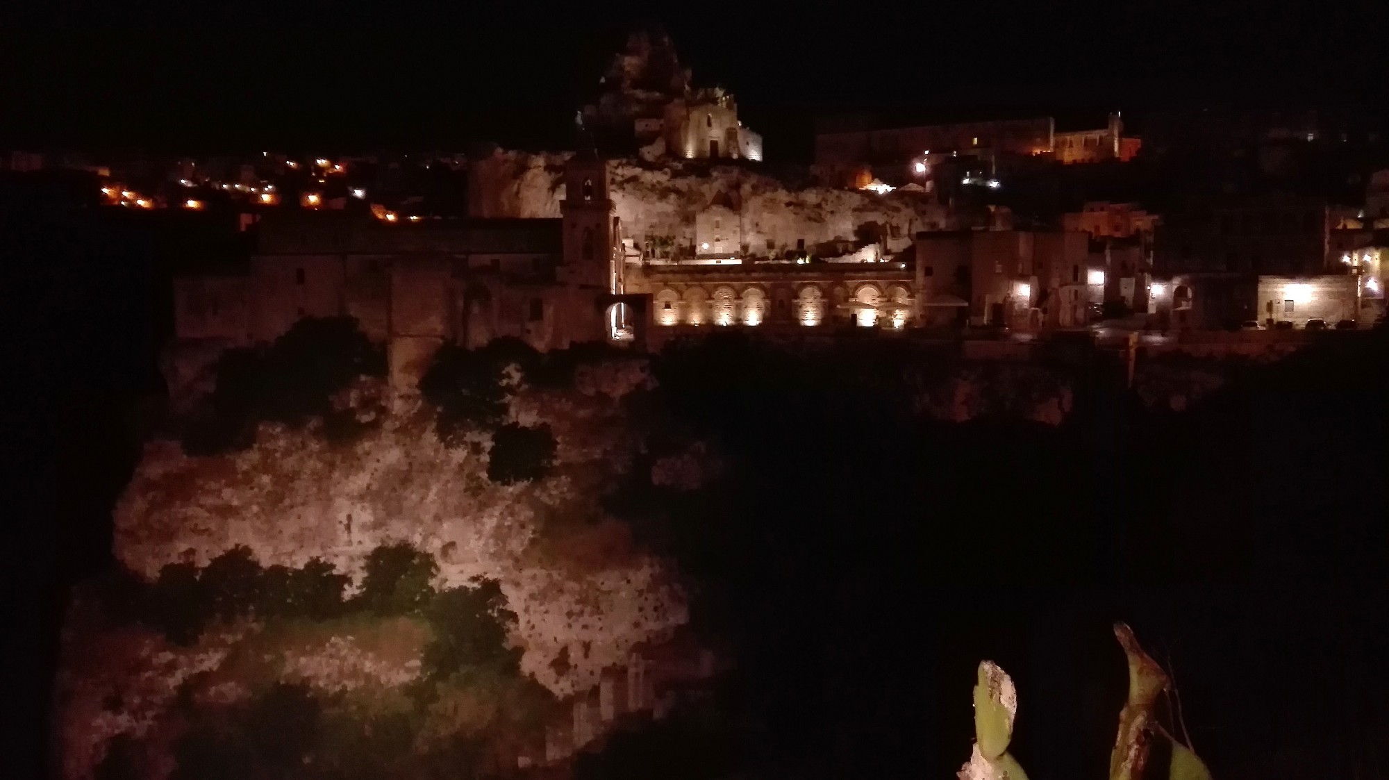 Matera, i Sassi. Chiese di San Pietro Caveoso e di Santa Maria de Idris (foto Alessandro Tich)