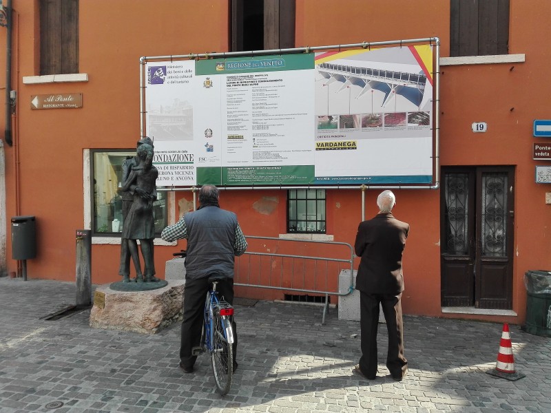 Lo struzzo e la giraffa