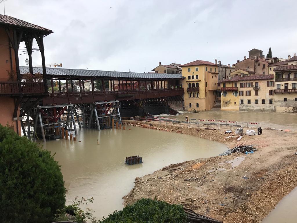 Lo struzzo e la giraffa