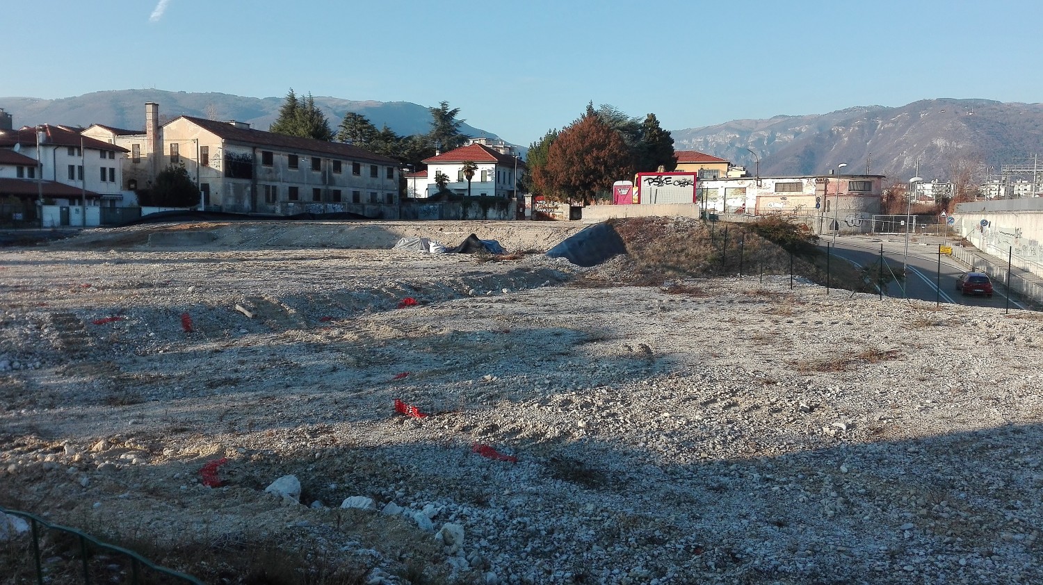 Area ex Italgas (foto Alessandro Tich)