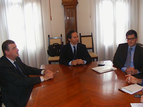 A.A.A. centrodestra cercasi