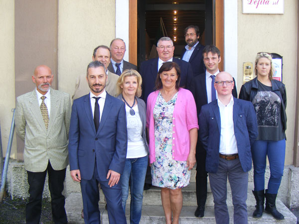La civica e il partito