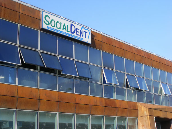 Cassola, incendio al centro dentistico