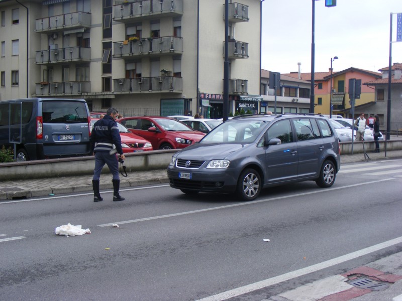 Madre e figlia investite sulle strisce