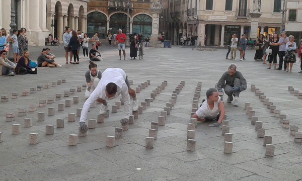 Il Ballo del Mattone