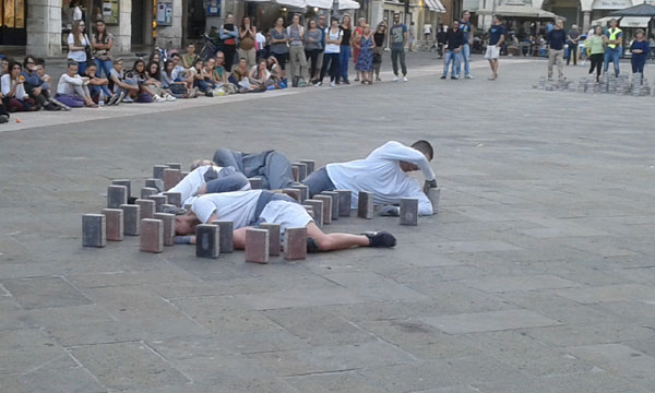 Il Ballo del Mattone