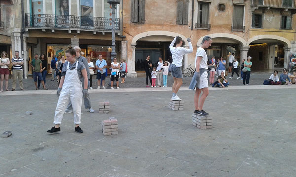 Il Ballo del Mattone