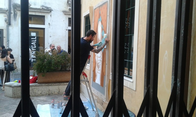 Un graffio nella città
